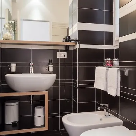 The Best Rent - Apartment Near Porta Romana Milan Room photo